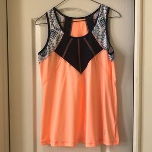 Tennis tank top
